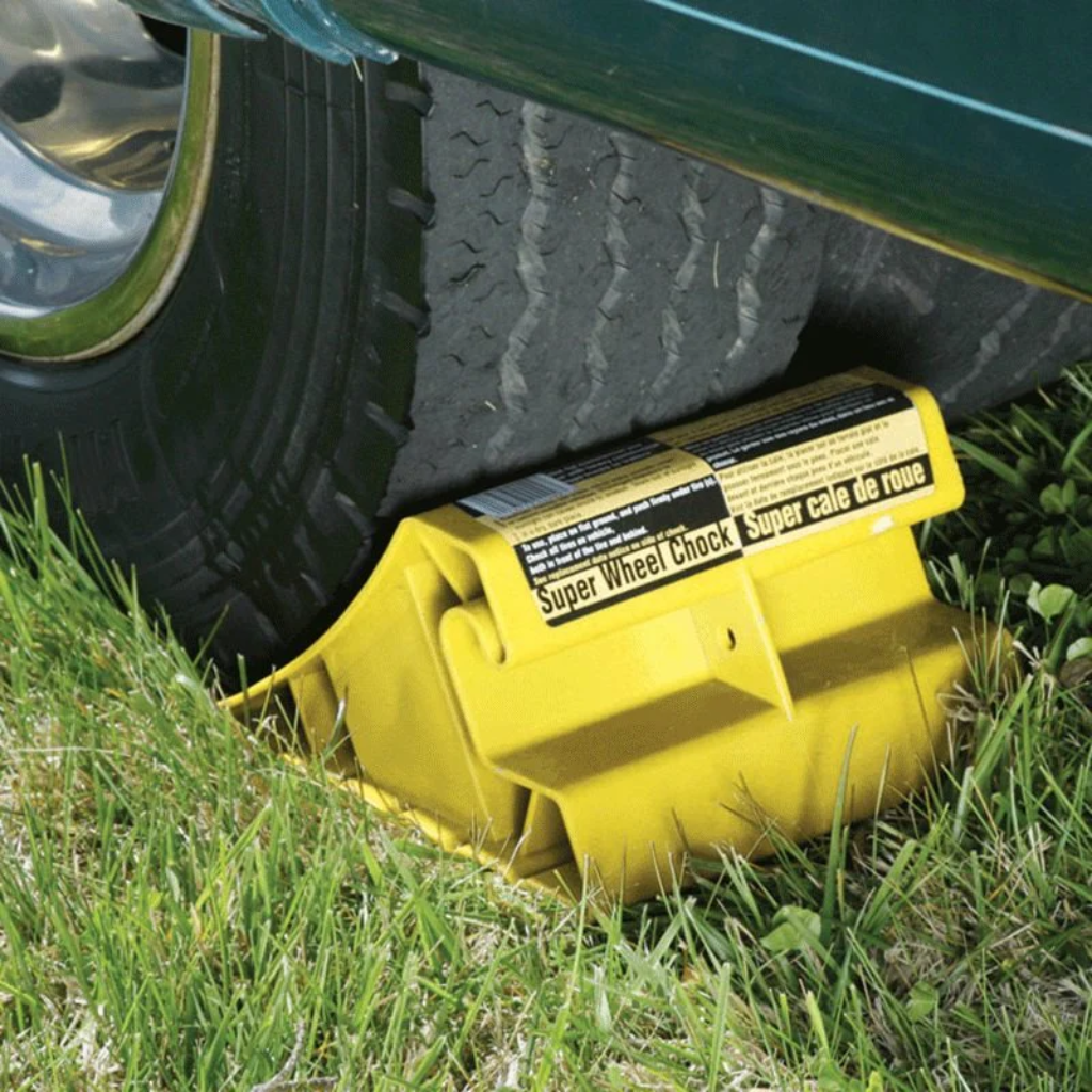 Camco 450-00220 Super Wheel Chock for 29" Wheels