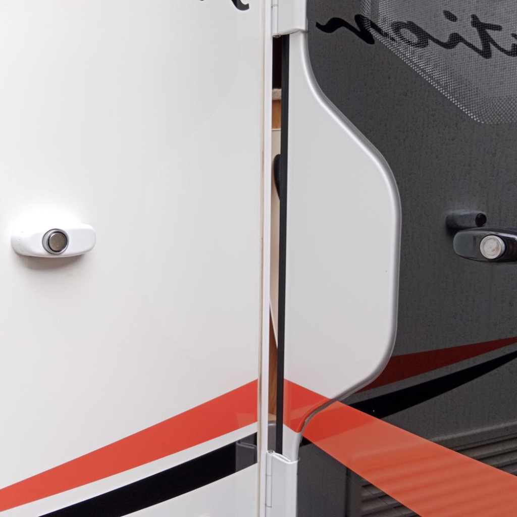 Dometic BG351617 White Door Magnet T/S Cara D-600F Doors