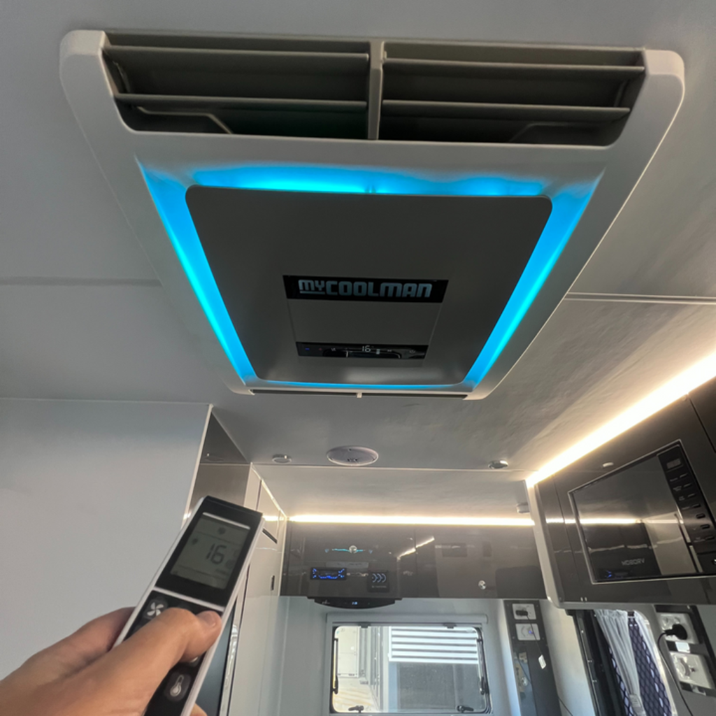 myCOOLMAN CCA3000 3KW Roof Top Air Conditioner