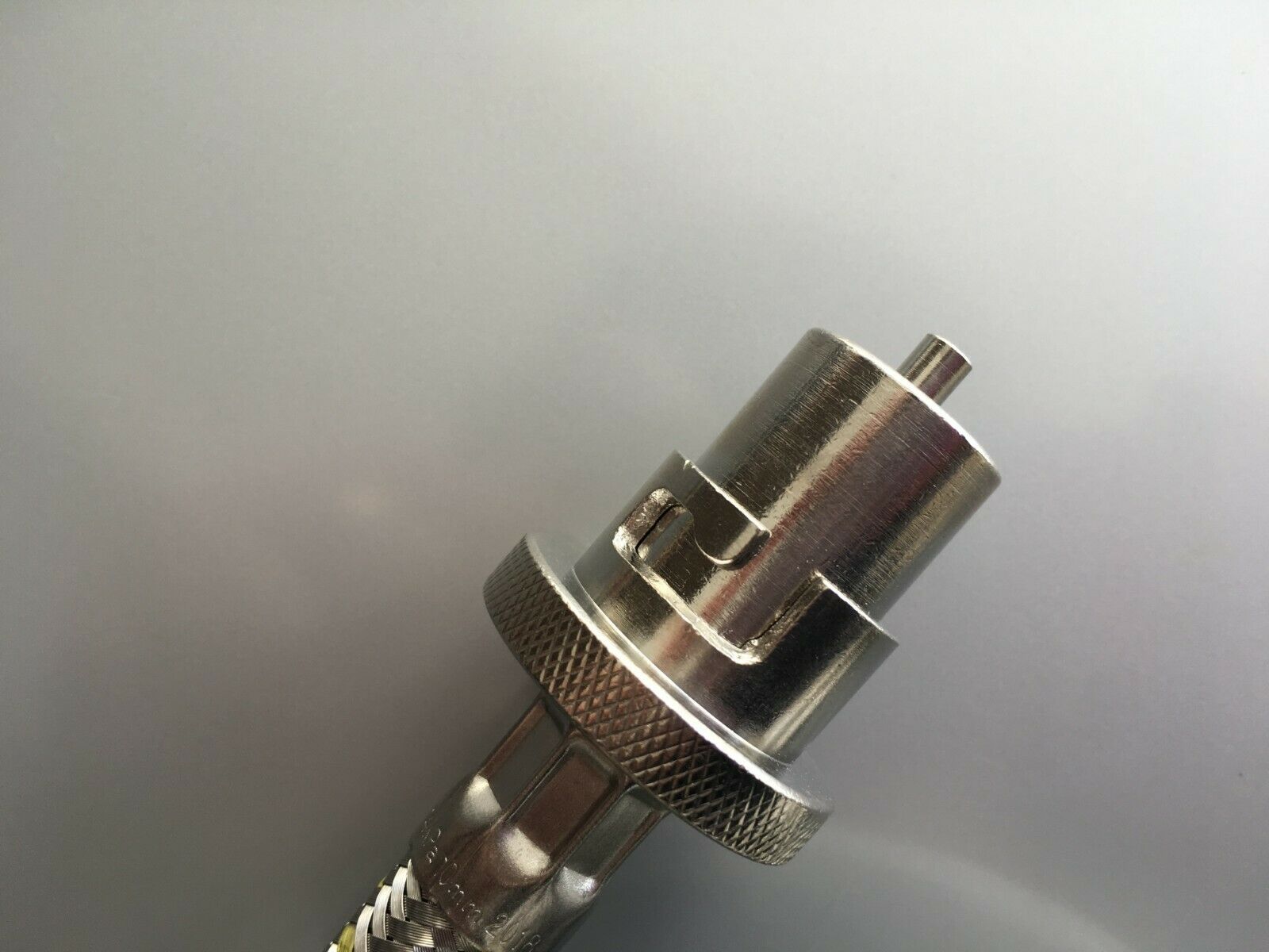 Gas Bayonet Braided Hose 2m x 3/8 10FF SAE - Image 3